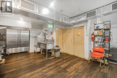 5703 FERRY STREET Niagara Falls (Hospital) Ontario photo 13