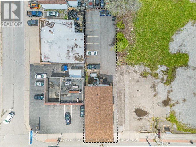 5703 FERRY STREET, Niagara Falls (Hospital), Ontario, L2G1S5