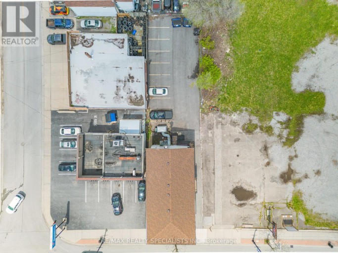 5703 FERRY STREET, Niagara Falls (Hospital), Ontario, L2G1S5