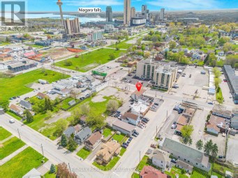 5703 FERRY STREET Niagara Falls (Hospital) Ontario photo 8
