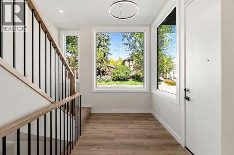725 53 Avenue SW, Calgary, Alberta, T2V0C4