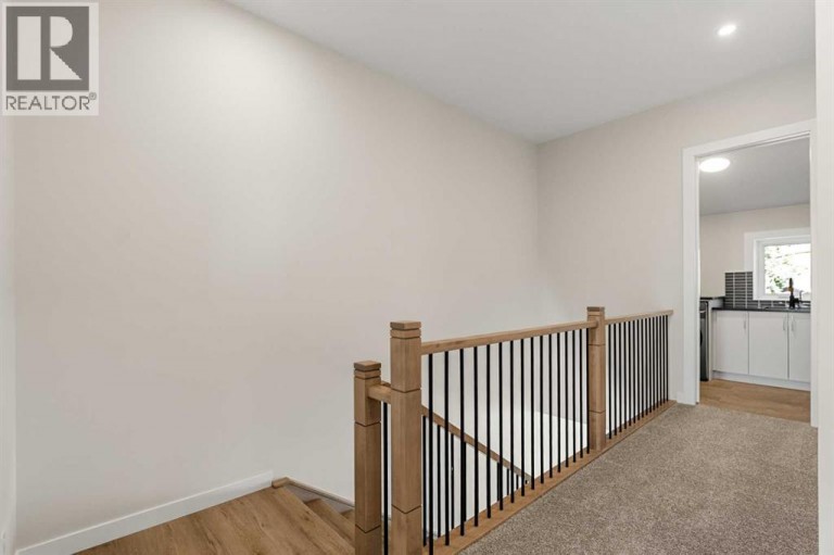 725 53 Avenue SW, Calgary, Alberta, T2V0C4