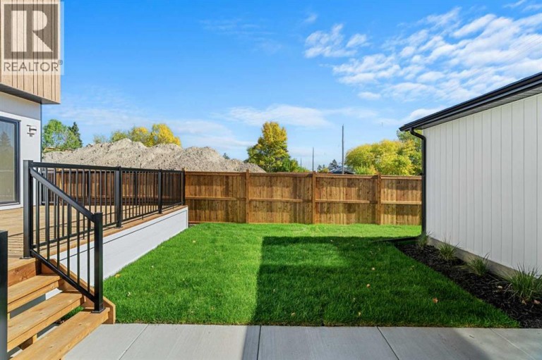 725 53 Avenue SW, Calgary, Alberta, T2V0C4