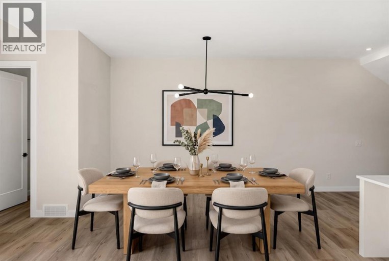 725 53 Avenue SW, Calgary, Alberta, T2V0C4