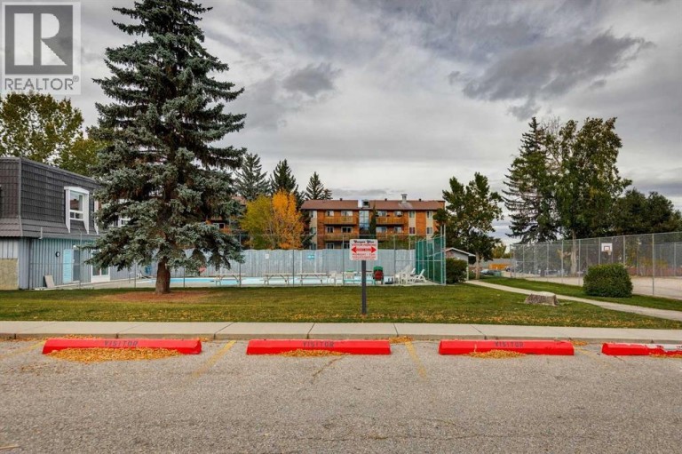 23, 330 Canterbury Drive SW, Calgary, Alberta, T2W1H6