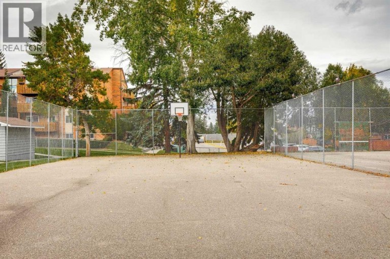 23, 330 Canterbury Drive SW, Calgary, Alberta, T2W1H6