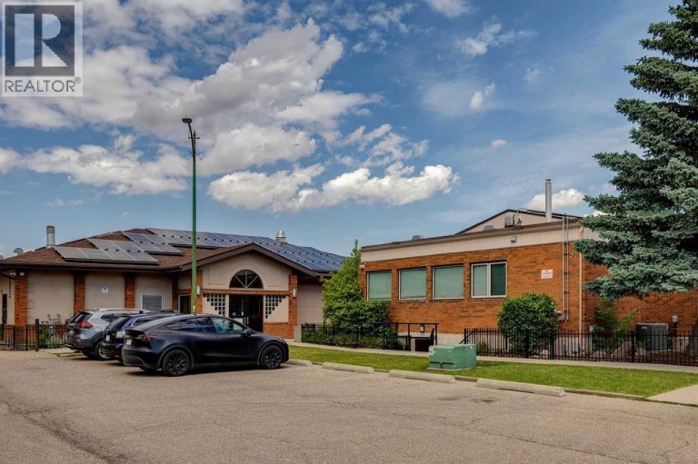 23, 330 Canterbury Drive SW, Calgary, Alberta, T2W1H6