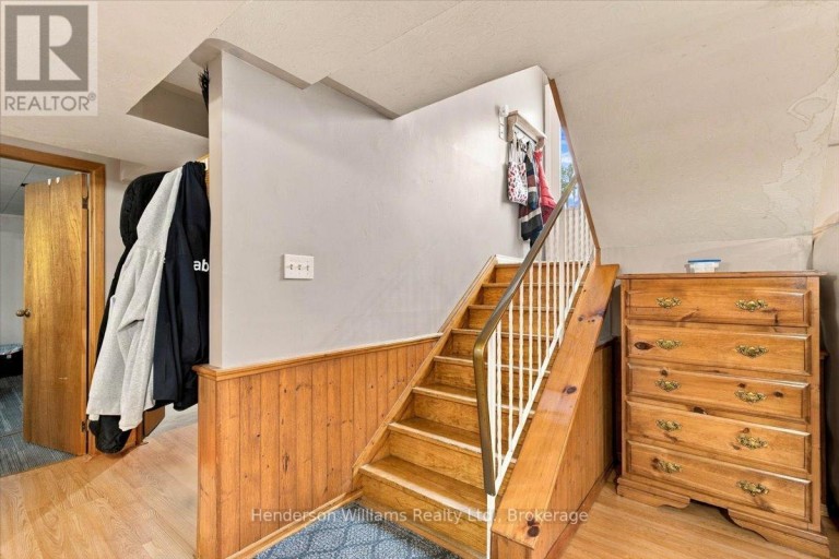 200 COLLEGE STREET E, Belleville (Belleville Ward), Ontario, K8N2V7