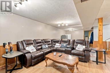 200 COLLEGE STREET E Belleville (Belleville Ward) Ontario photo 23