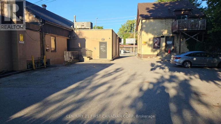 UPPER - 89 WHARNCLIFFE ROAD N, London North (North N), Ontario, N6H2A7