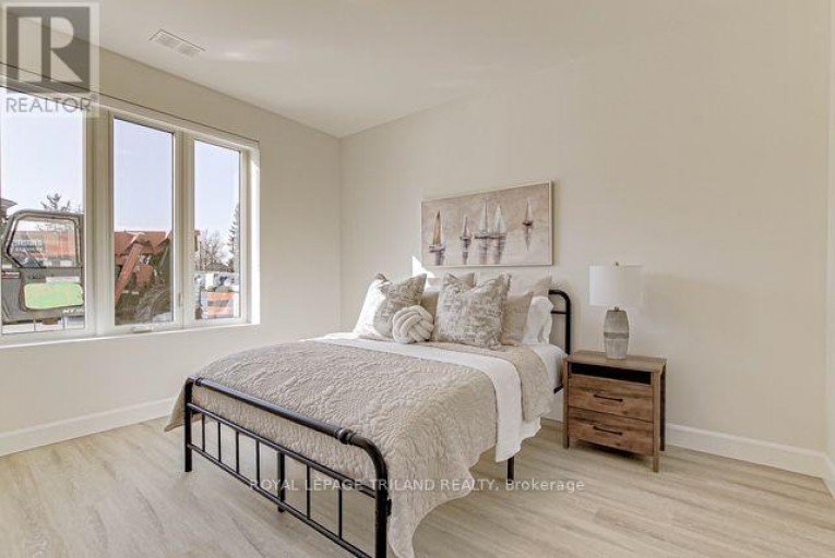 307 - 75 WALNUT STREET, St. Thomas, Ontario, N5R2Y7