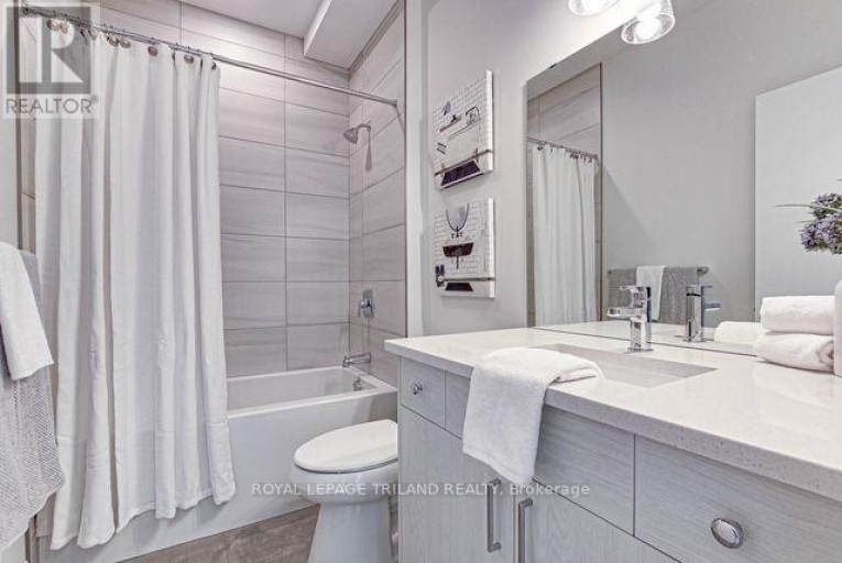 307 - 75 WALNUT STREET, St. Thomas, Ontario, N5R2Y7