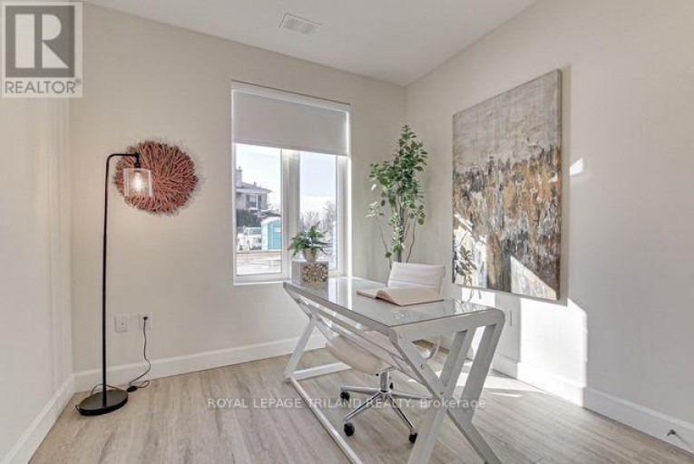 307 - 75 WALNUT STREET, St. Thomas, Ontario, N5R2Y7