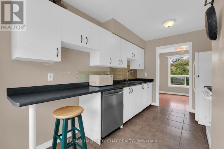 104 FERGUSON DRIVE, Barrie (Northwest), Ontario, L4N7E5