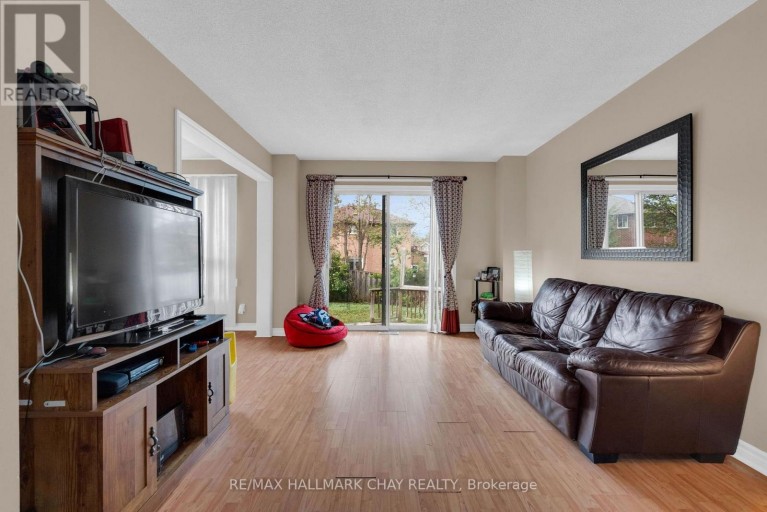 104 FERGUSON DRIVE, Barrie (Northwest), Ontario, L4N7E5