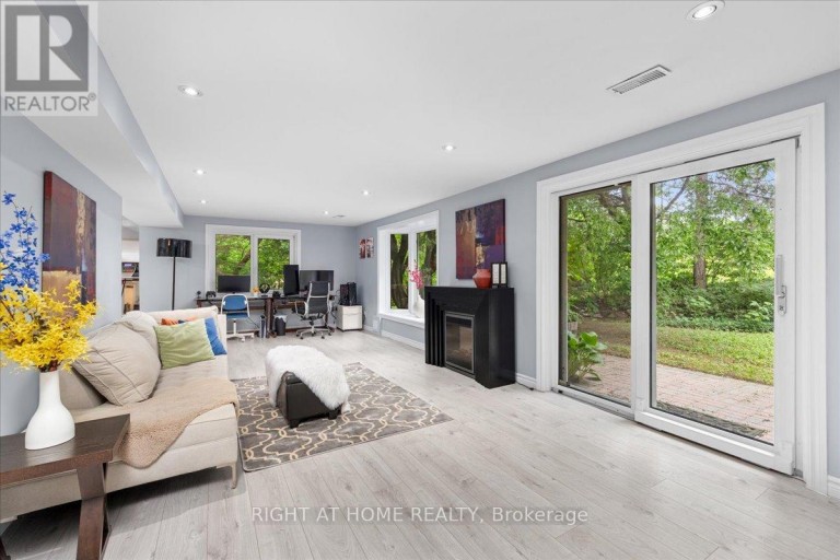 437 THE KINGSWAY, Toronto (Edenbridge-Humber Valley), Ontario, M9A3W1