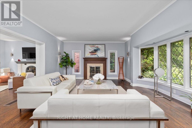 437 THE KINGSWAY, Toronto (Edenbridge-Humber Valley), Ontario, M9A3W1