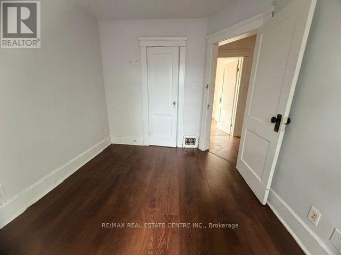 512 DOWNIE STREET, Stratford, Ontario, N5A1Y2