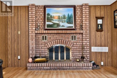 16 FREDRICK AVENUE Tiny Ontario photo 10