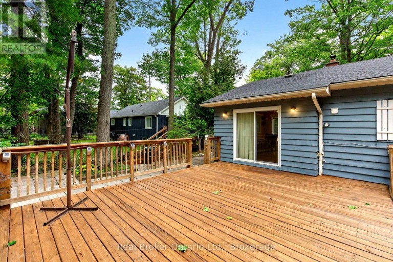 16 FREDRICK AVENUE, Tiny, Ontario, L0L1P0