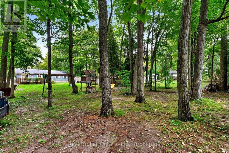 16 FREDRICK AVENUE, Tiny, Ontario, L0L1P0