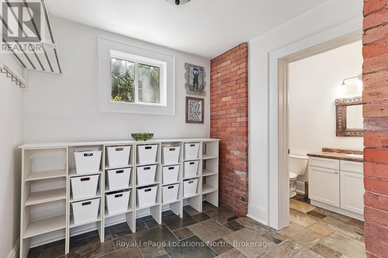 43 ELGIN STREET, Collingwood, Ontario, L9Y3L6