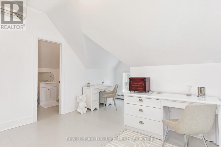 43 ELGIN STREET, Collingwood, Ontario, L9Y3L6