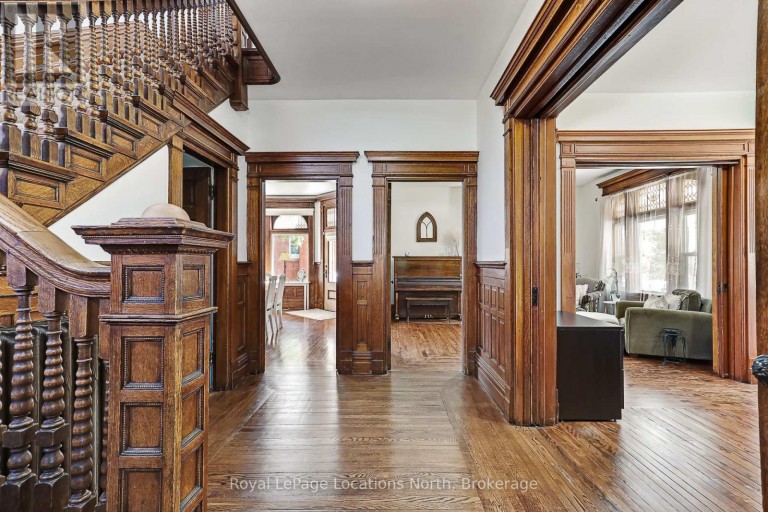 43 ELGIN STREET, Collingwood, Ontario, L9Y3L6