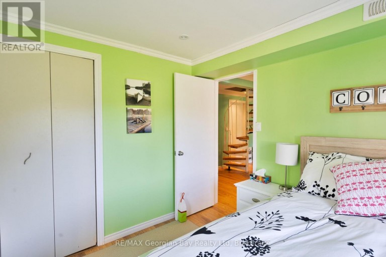 46 FOREST HARBOUR PARKWAY, Tay, Ontario, L0K2C0