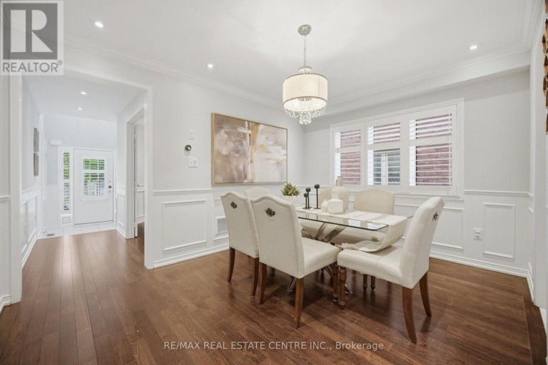 33 MOSELY CRESCENT, Ajax (Central East), Ontario, L1Z0M9