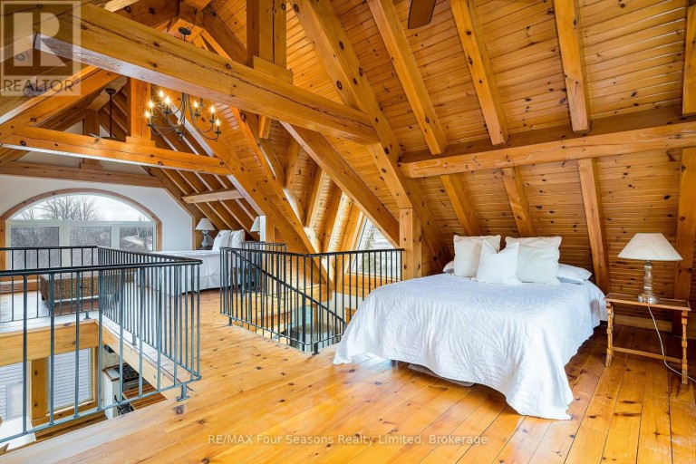 147 LAKESHORE ROAD E, Blue Mountains, Ontario, L9Y0M9