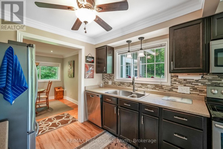 1214 KASHAGAWIGAMOG LAKE ROAD, Minden Hills (Minden), Ontario, K0M2K0