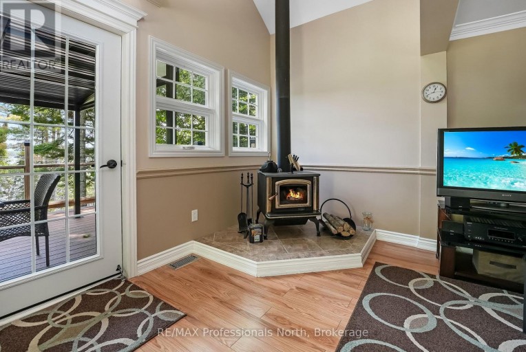 1214 KASHAGAWIGAMOG LAKE ROAD, Minden Hills (Minden), Ontario, K0M2K0