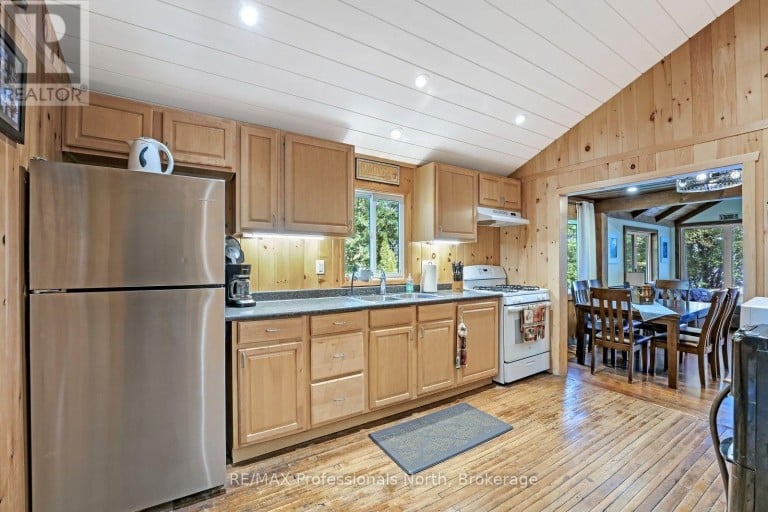 1035 HARVEST MOON LANE, Algonquin Highlands (Stanhope), Ontario, K0M1S0