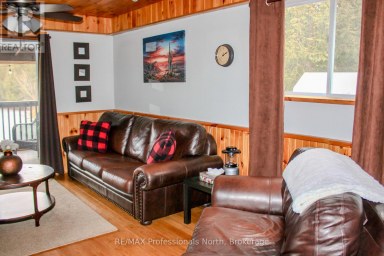 810 4TH LINE Douro-Dummer Ontario photo 6