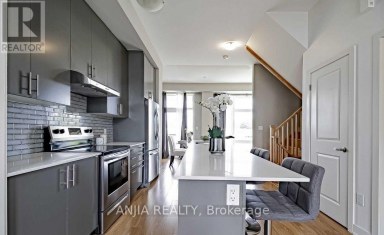 135 CARPACCIO AVENUE Vaughan (Vellore Village) Ontario photo 8