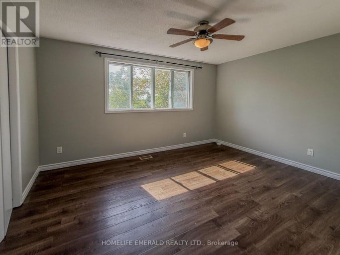 131 CUNDLES ROAD E, Barrie (Cundles East), Ontario, L4M3A1