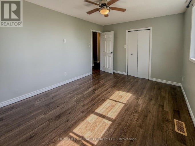131 CUNDLES ROAD E, Barrie (Cundles East), Ontario, L4M3A1