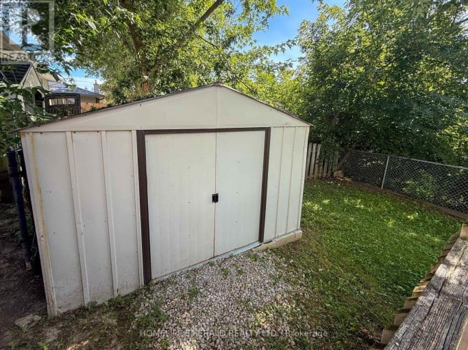 131 CUNDLES ROAD E, Barrie (Cundles East), Ontario, L4M3A1