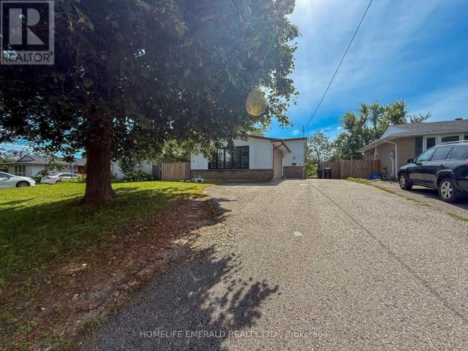 131 CUNDLES ROAD E, Barrie (Cundles East), Ontario, L4M3A1