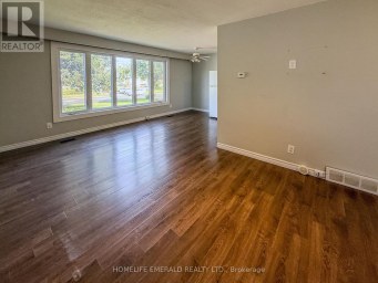 131 CUNDLES ROAD E Barrie (Cundles East) Ontario photo 6