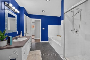 28 NELLES STREET E Haldimand Ontario photo 32