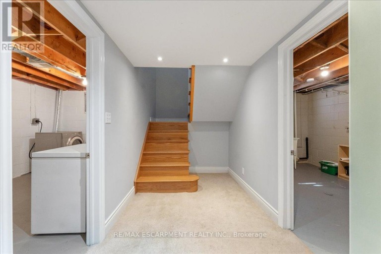 56 EVERTON PLACE, Hamilton (Sunninghill), Ontario, L8T1G7