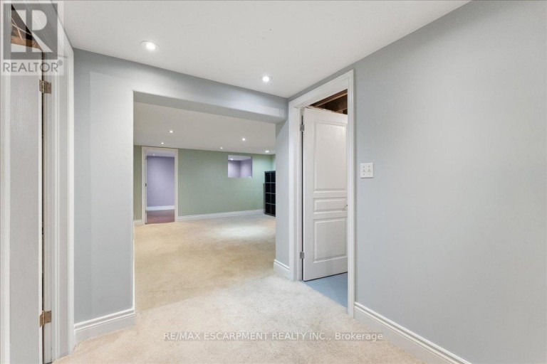 56 EVERTON PLACE, Hamilton (Sunninghill), Ontario, L8T1G7