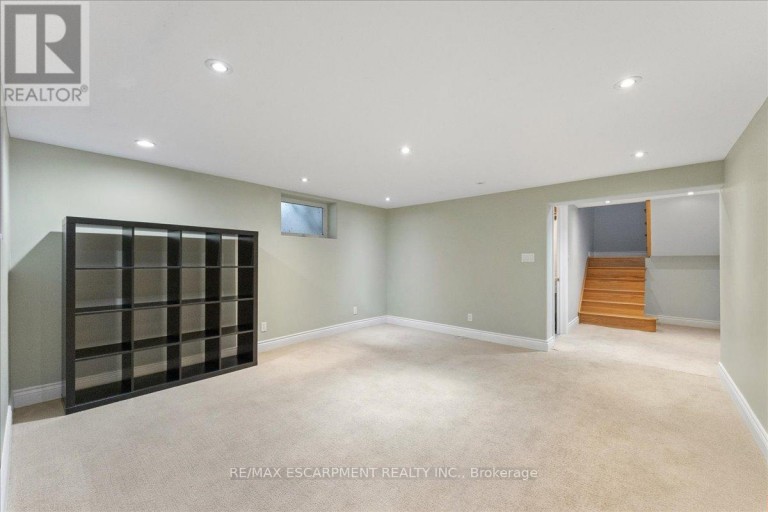 56 EVERTON PLACE, Hamilton (Sunninghill), Ontario, L8T1G7