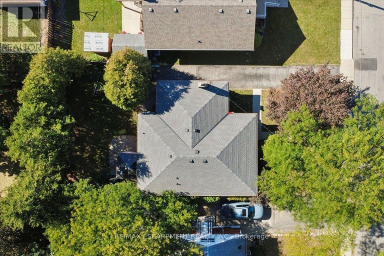 56 EVERTON PLACE, Hamilton (Sunninghill), Ontario, L8T1G7
