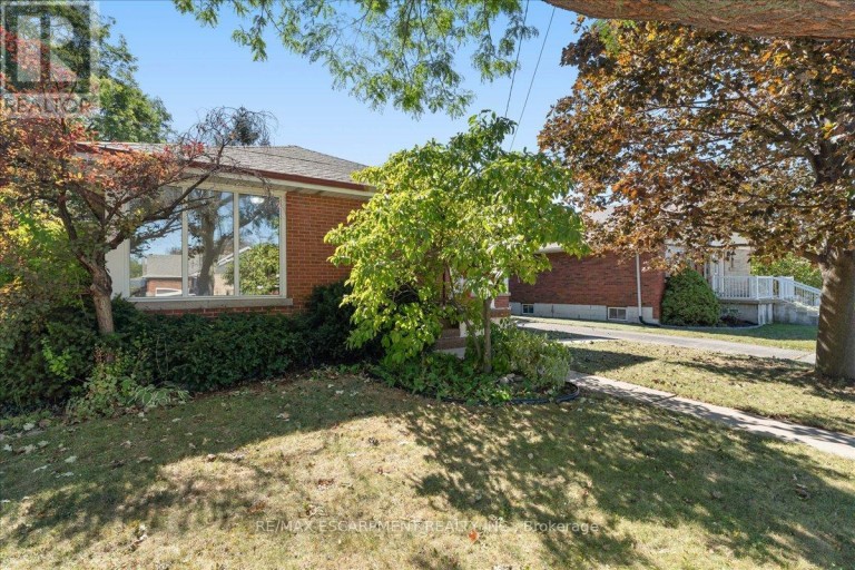 56 EVERTON PLACE, Hamilton (Sunninghill), Ontario, L8T1G7