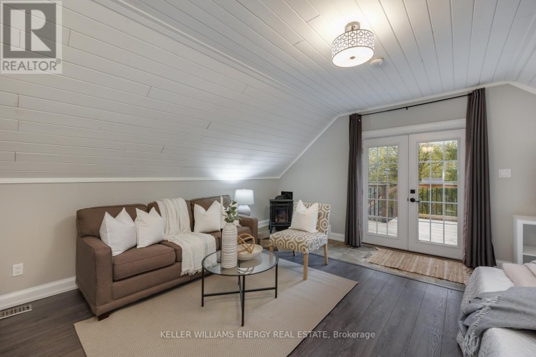 239 PERRY STREET, Scugog (Port Perry), Ontario, L9L1B8