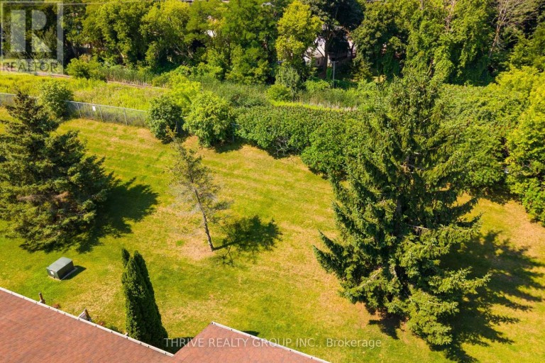 21 - 101 BROOKSIDE STREET, London South (South I), Ontario, N5Z5C9