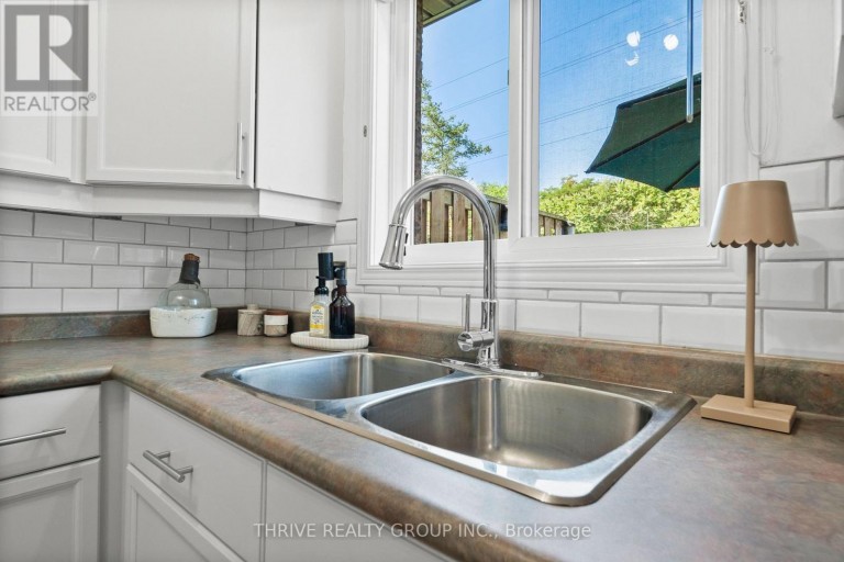 21 - 101 BROOKSIDE STREET, London South (South I), Ontario, N5Z5C9